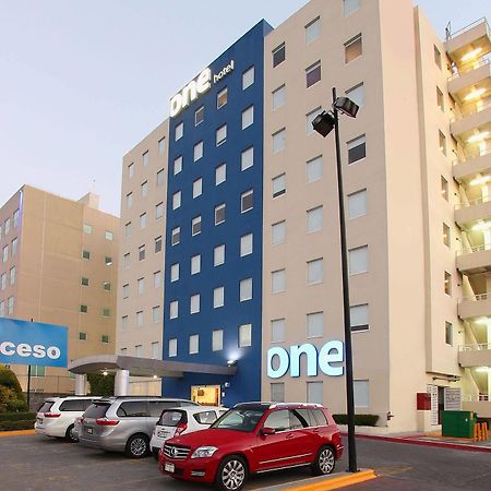 Hotel One Queretaro Plaza Galerias Esterno foto