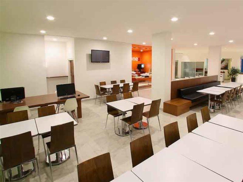 Hotel One Queretaro Plaza Galerias Esterno foto