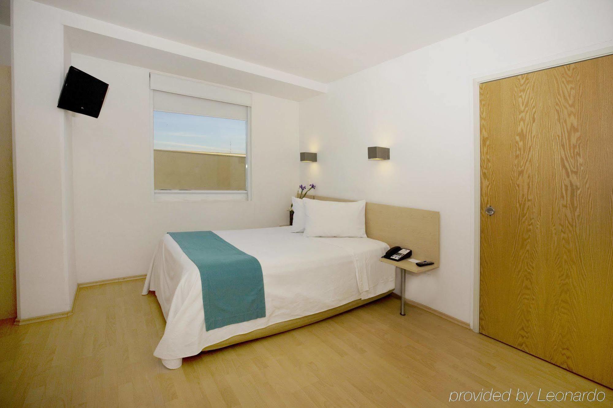 Hotel One Queretaro Plaza Galerias Camera foto