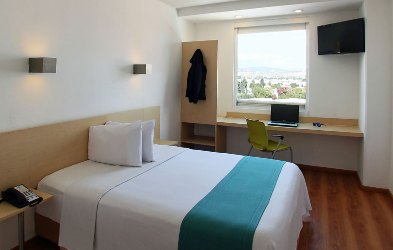 Hotel One Queretaro Plaza Galerias Esterno foto