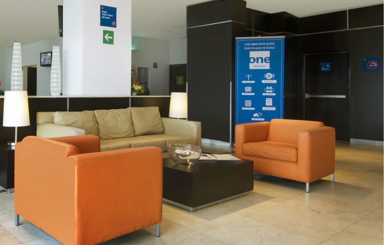 Hotel One Queretaro Plaza Galerias Esterno foto